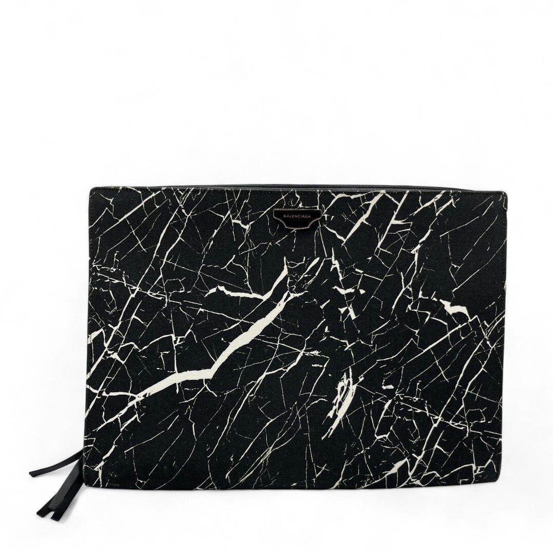 Balenciaga Laptoptasche in Marmoroptik schwarz & weiß
