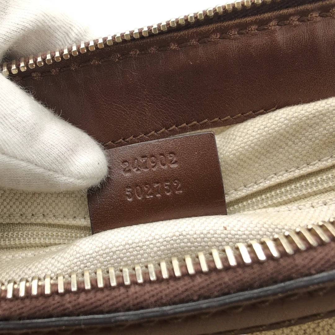 Gucci Handtasche Sukey Lederdetails braun mit Umhängegurt monogram beige