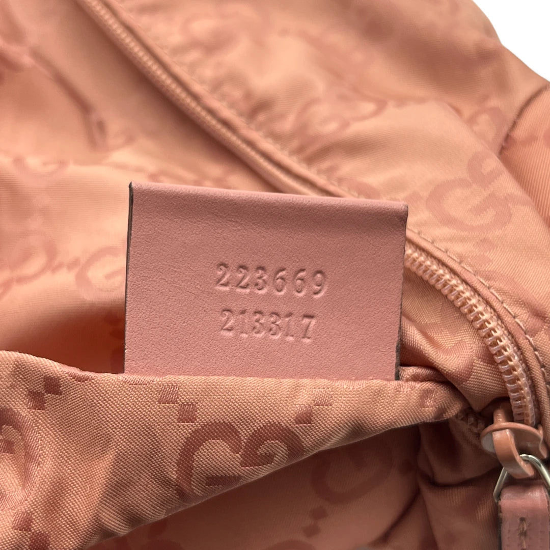 Gucci Anhänger / Beutel Bär aus Nylon rosa