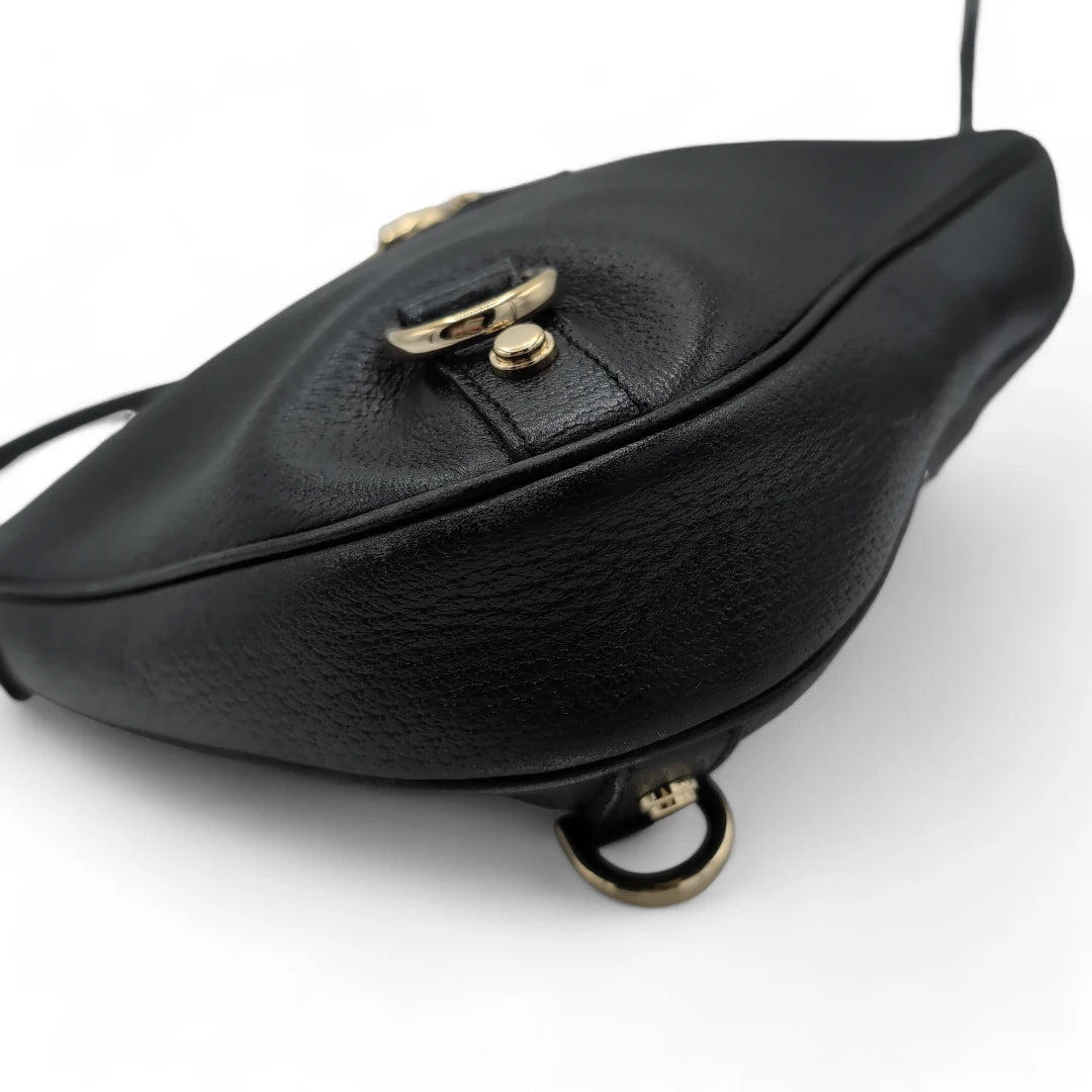 Gucci Handtasche D-Ring mit goldener Hardware aus Leder schwarz