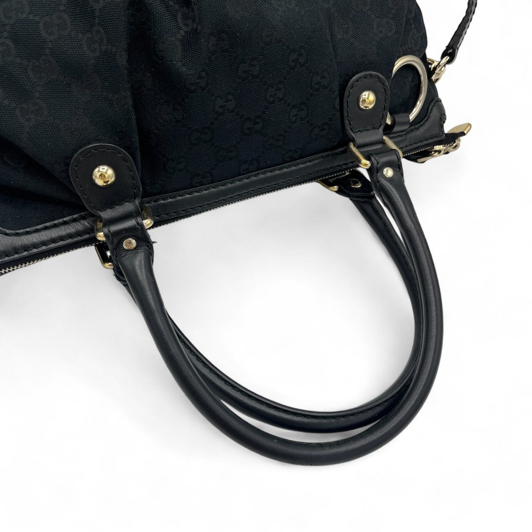 Gucci Handtasche Sukey mit schwarzen Leder monogram schwarz