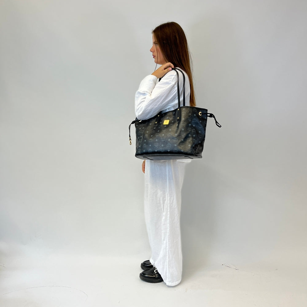 MCM handbag / shopper Gradation medium visetos black