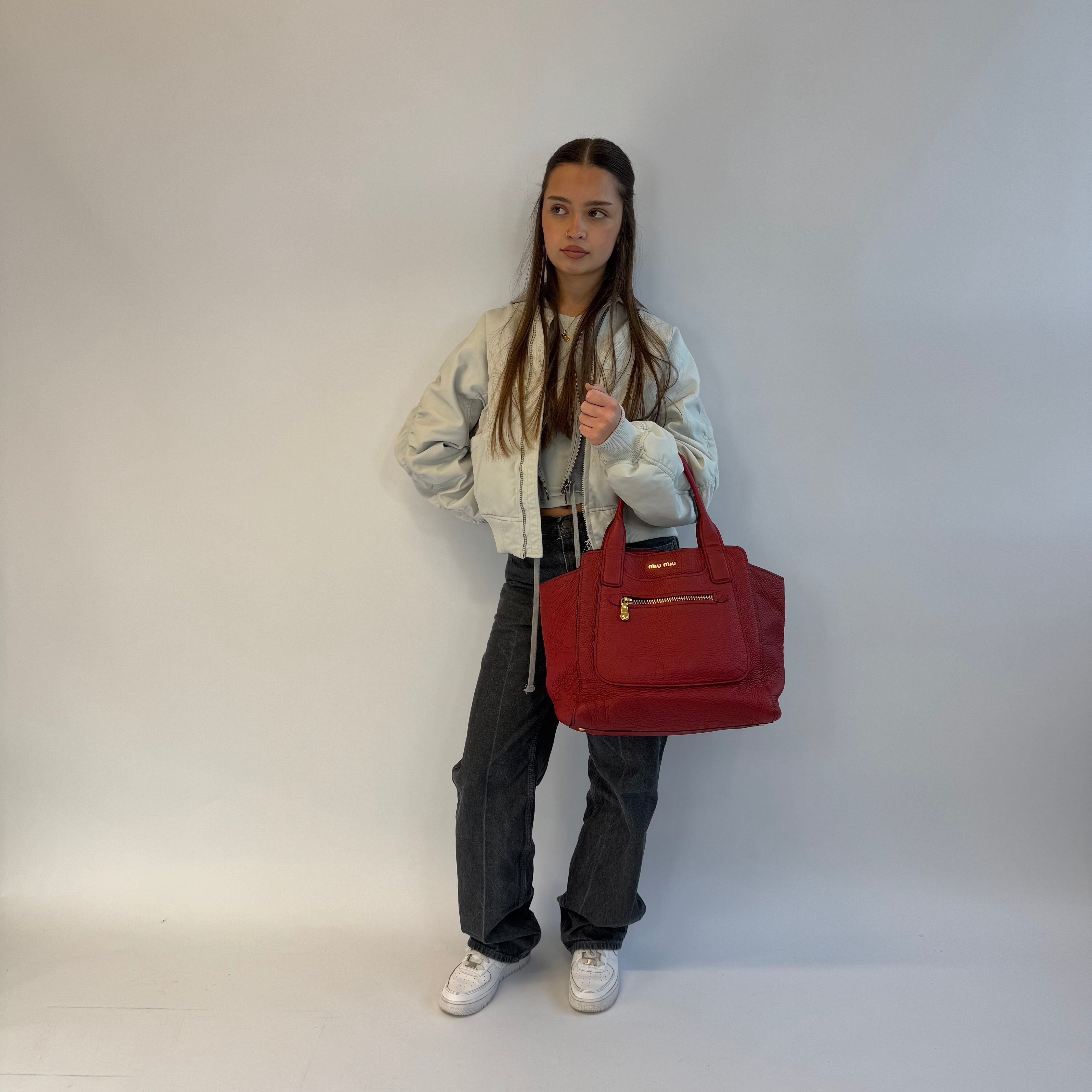 Miu Miu Handtasche / Shopper aus Leder rot