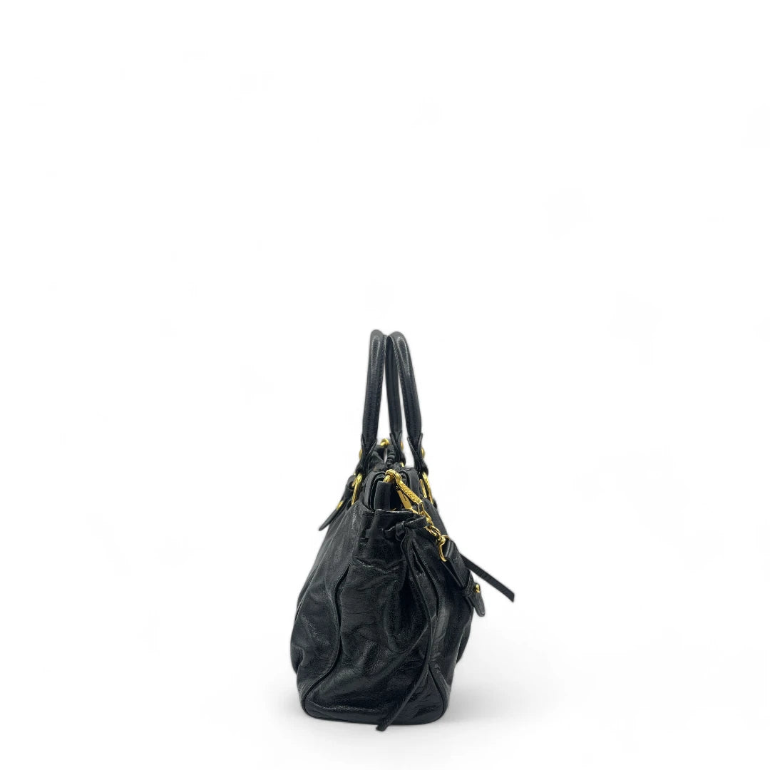 Miu Miu handbag Vitello Lux with shoulder strap made of black leather