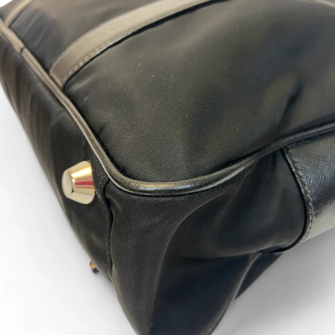 Prada Aktentasche / Laptoptasche aus Nylon mit schwarzen Lederdetails schwarz