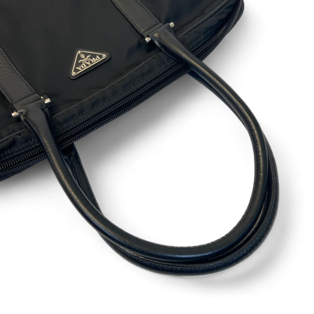 Prada Aktentasche / Laptoptasche aus Nylon mit schwarzen Lederdetails schwarz