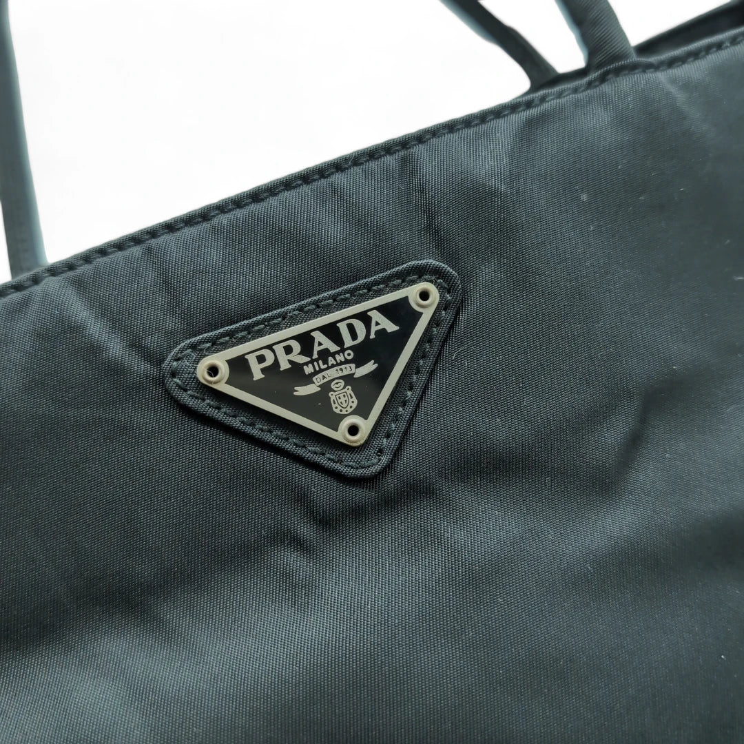 Prada Handtasche / Shopper aus Nylon schwarz