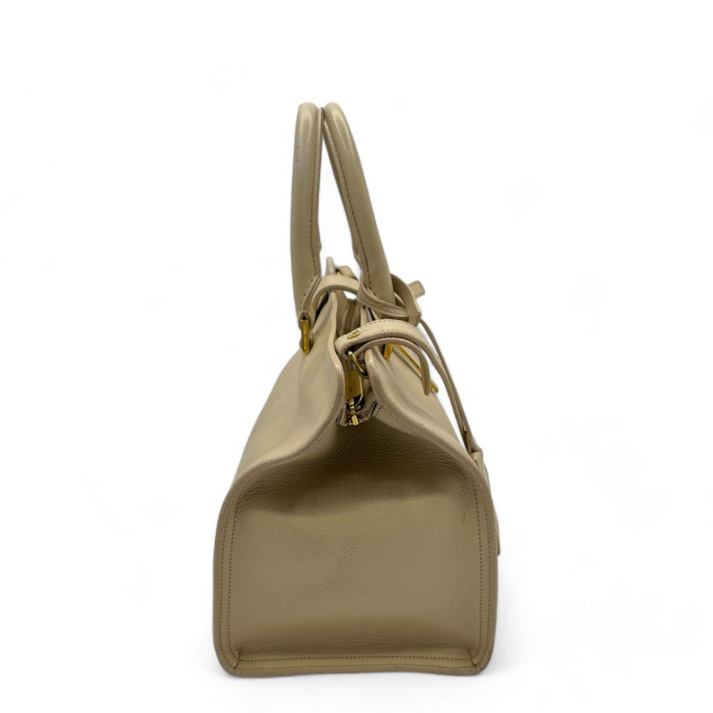 Saint Laurent Handtasche Chyc mit Schulergurt aus Leder beige