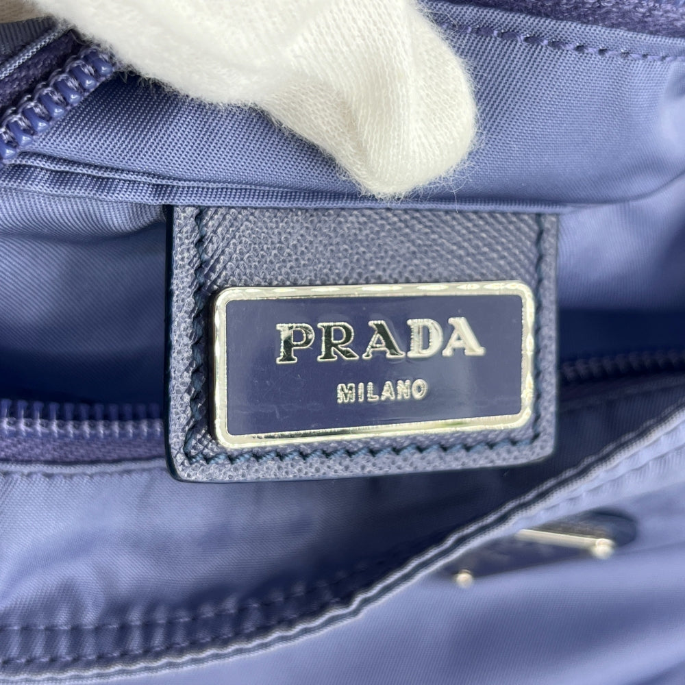 Prada Umhängetasche basic Nylon hellblau